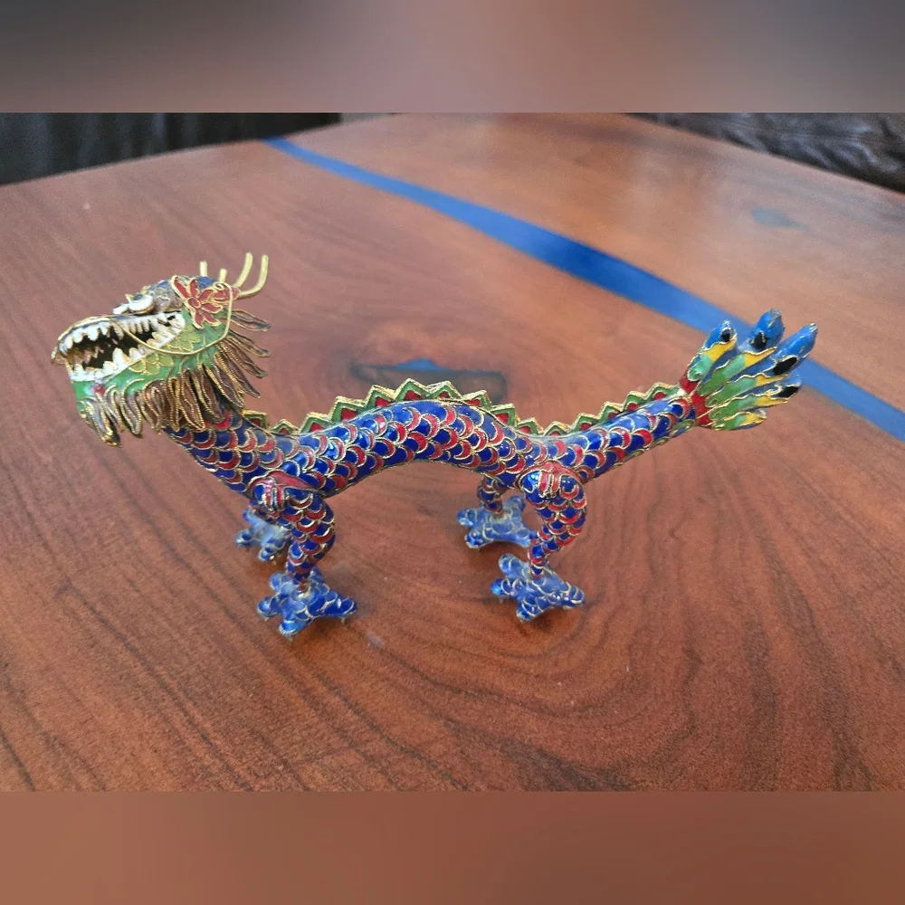Decorative Blue and Red Cloisonné Dragon Figurine for Reptile Display